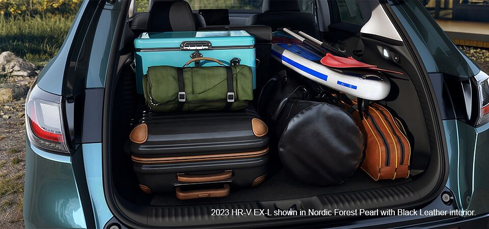 Honda HR-V EX-L Nordic Forest Pearl trunk filled with luggages