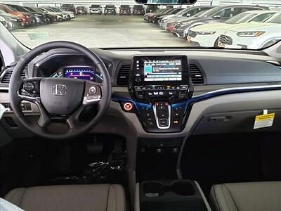 8 thumbnail image of  2024 Honda Odyssey Elite